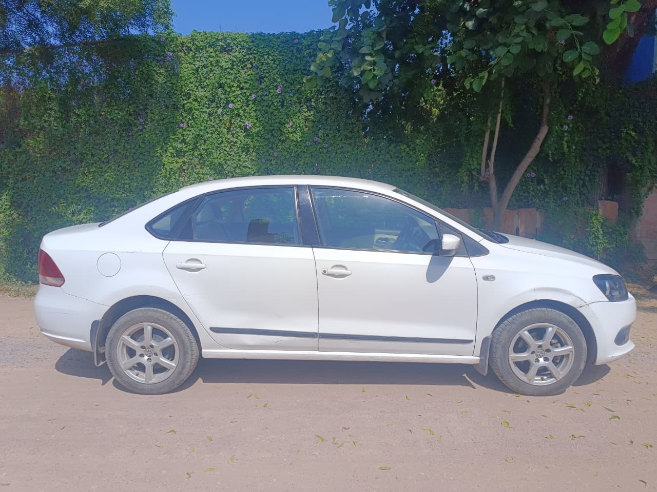 Volkswagen Vento(2012-2014) Highline Petrol